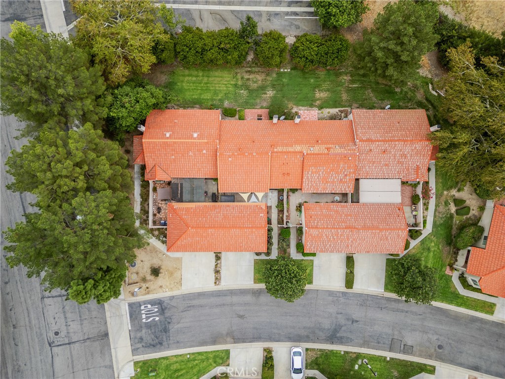26352 Rainbow Glen