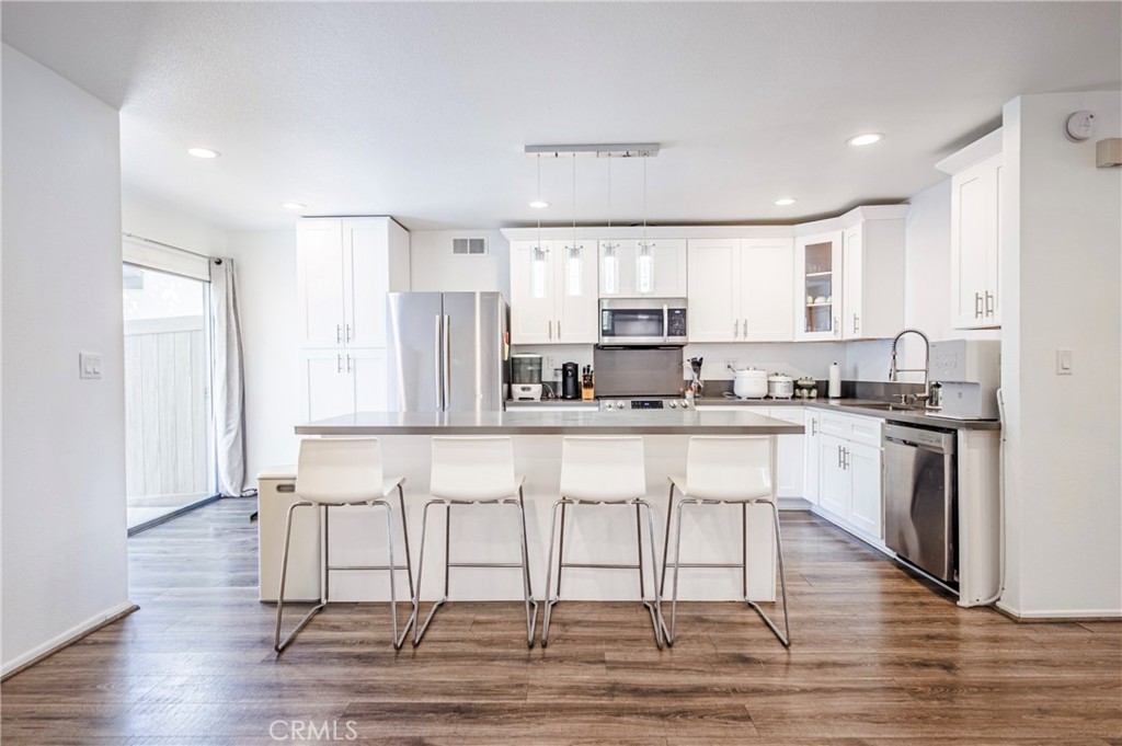 10415 Larwin