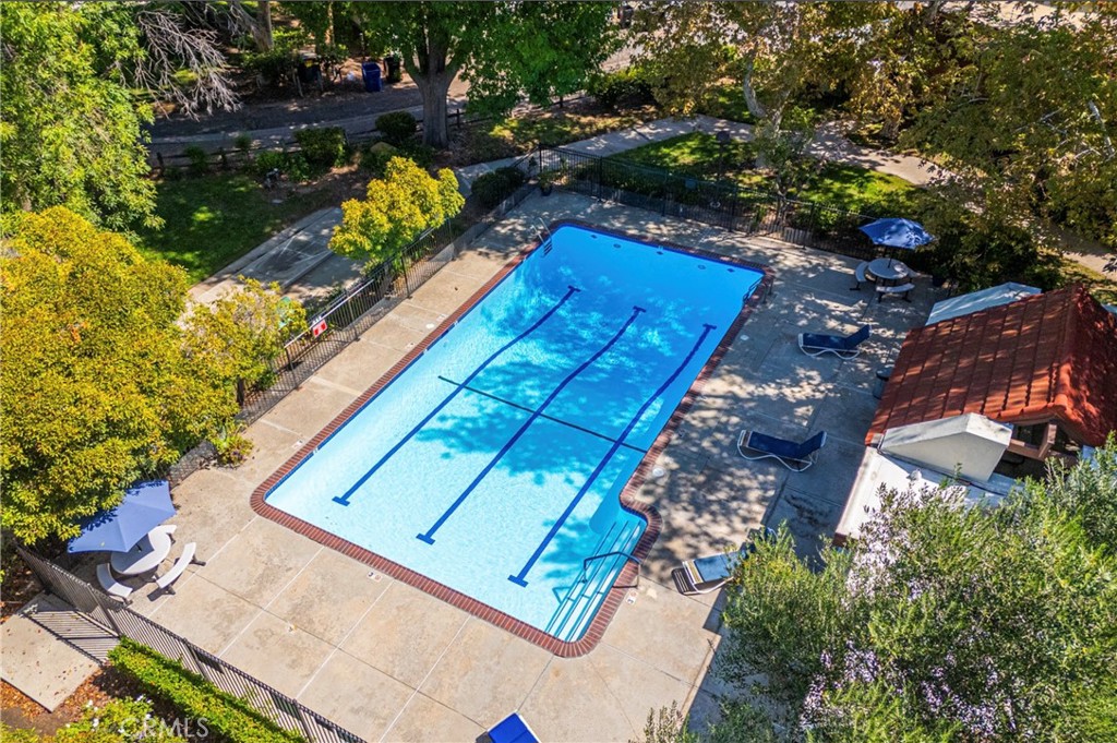 10415 Larwin