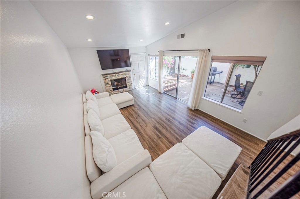 10415 Larwin