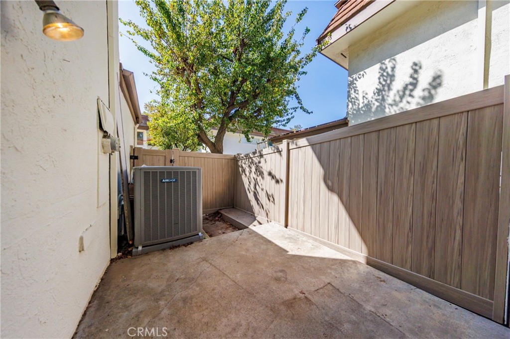 10415 Larwin