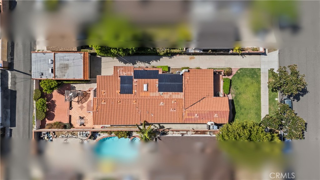 1010 E Santa Anita
