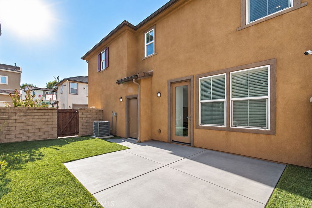 28492 Camino del Arte Drive