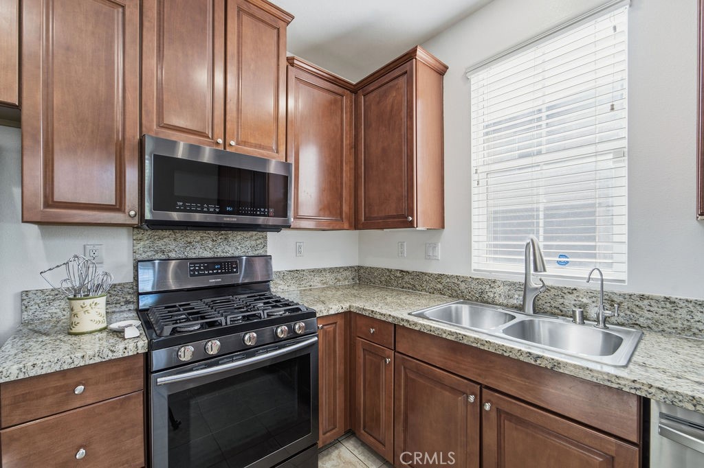 28492 Camino del Arte Drive