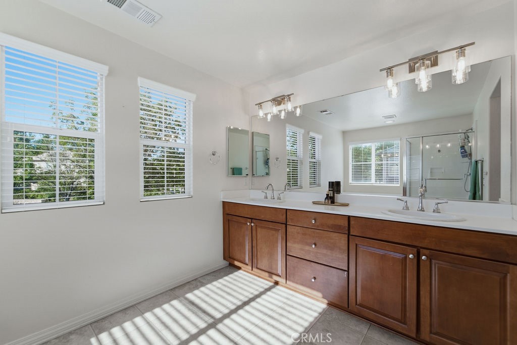 28492 Camino del Arte Drive