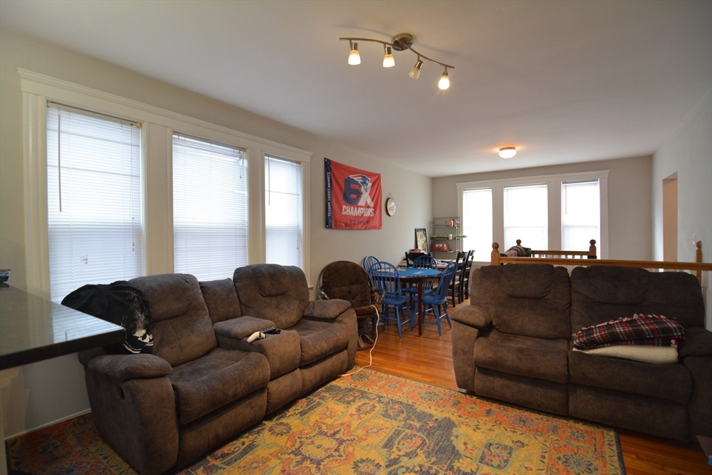 222-224 Calumet St