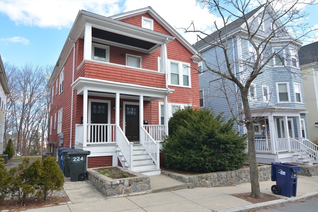 222-224 Calumet St