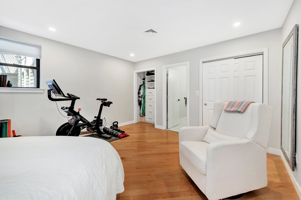 100 Riverway # 6