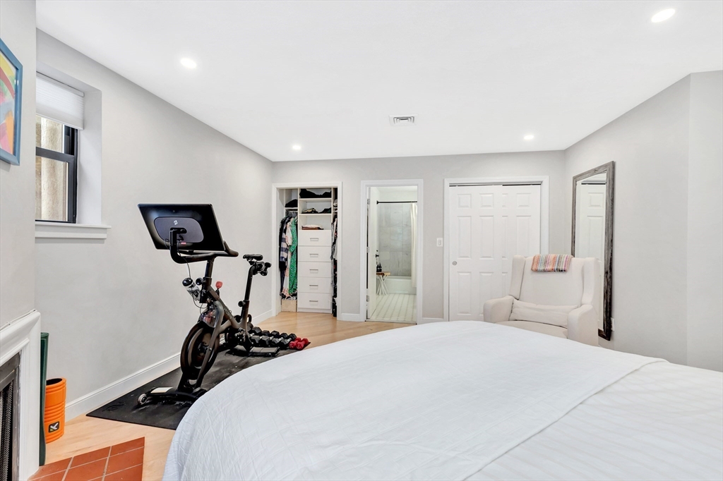 100 Riverway # 6