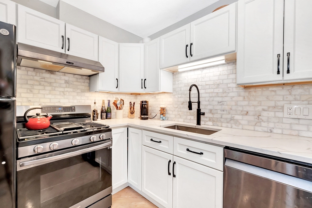 100 Riverway # 6