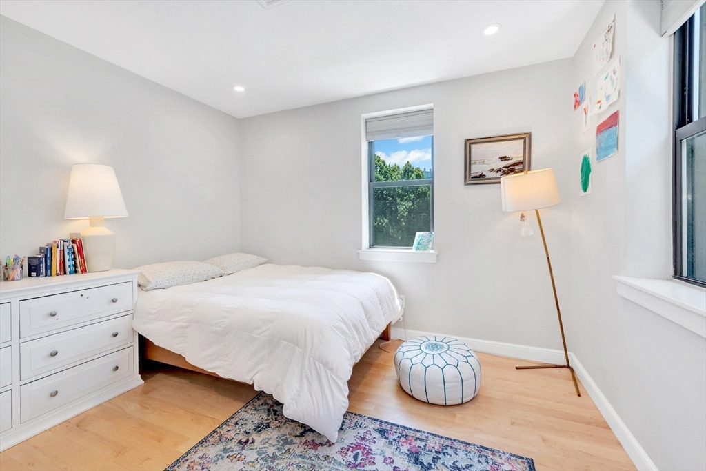 100 Riverway # 6