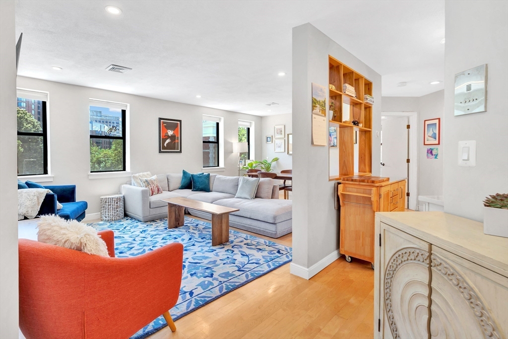100 Riverway # 6