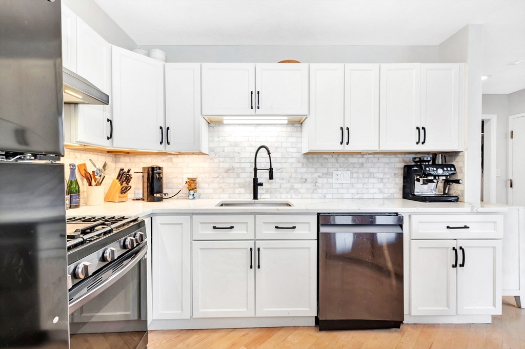 100 Riverway # 6