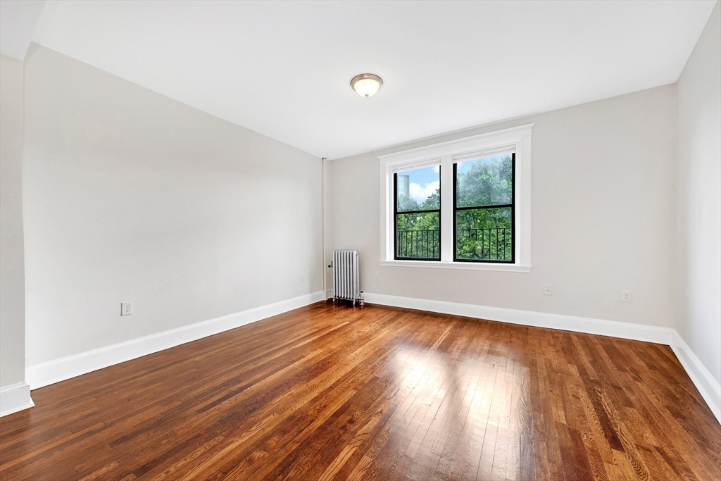 11 Park Dr # 22 Unit: 11-22