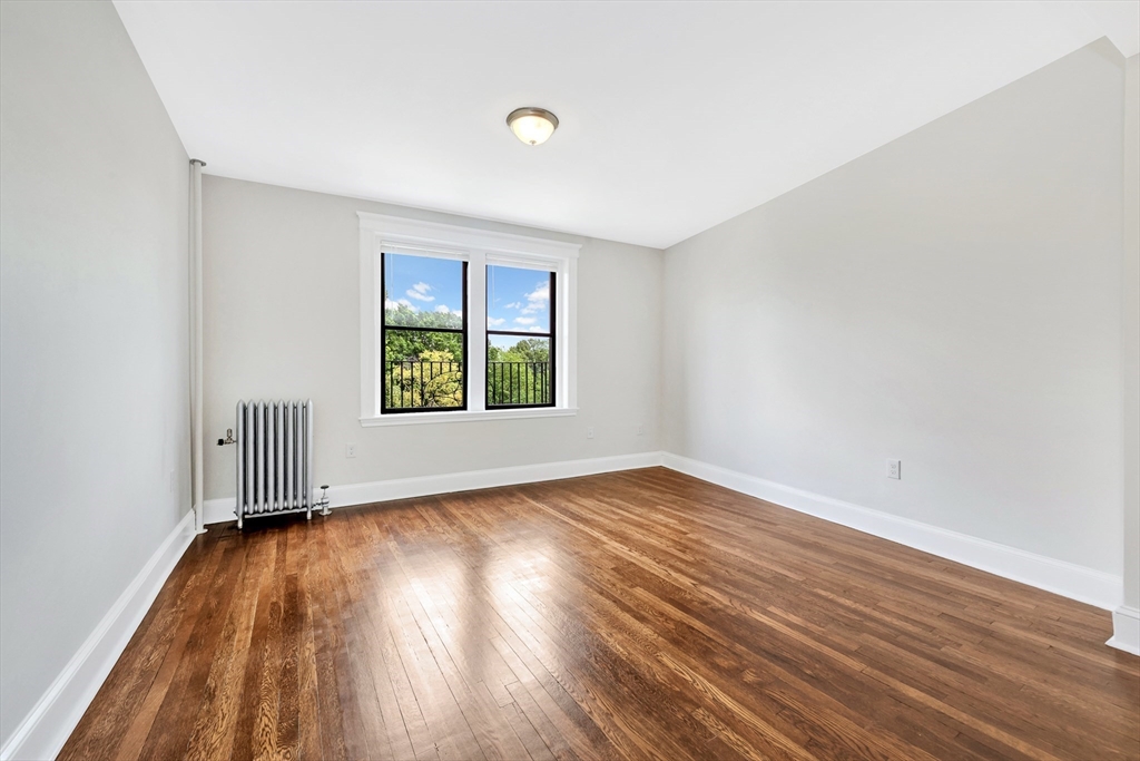 11 Park Dr # 22 Unit: 11-22