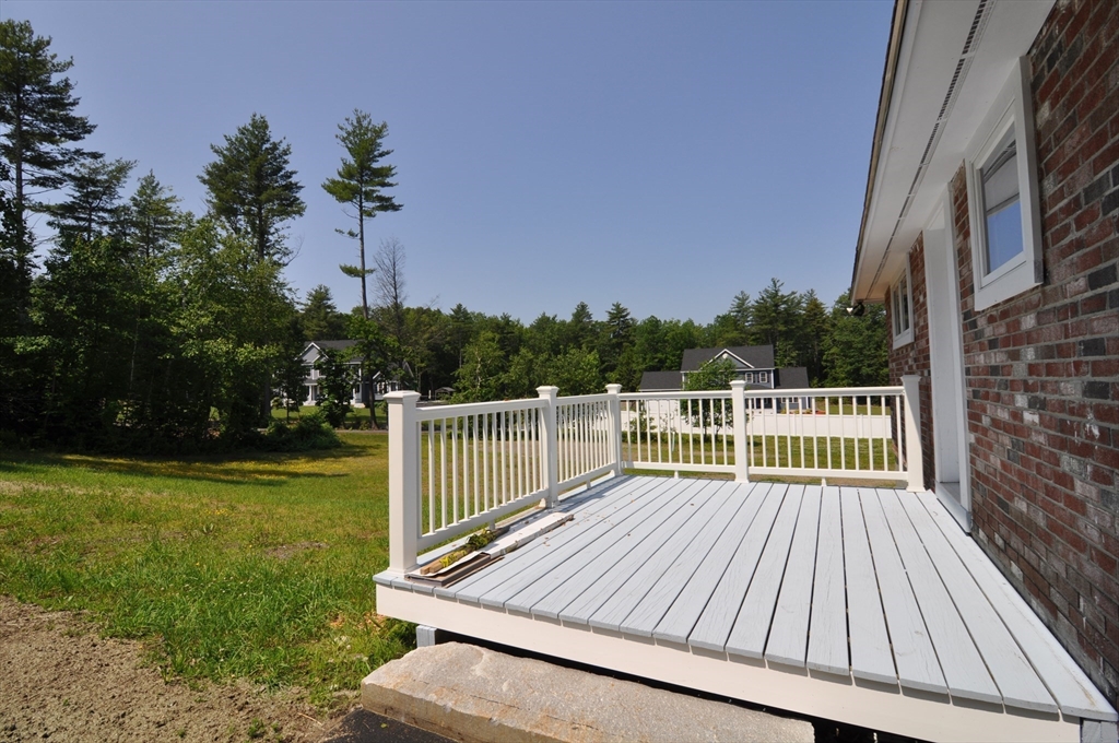 107 Warren Rd
