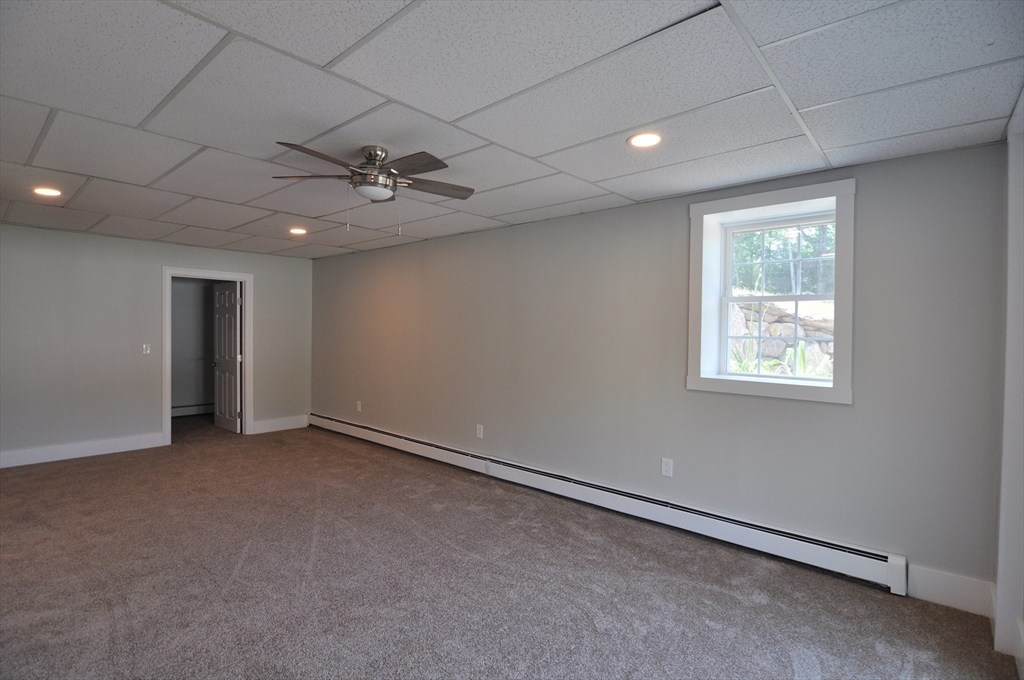 107 Warren Rd