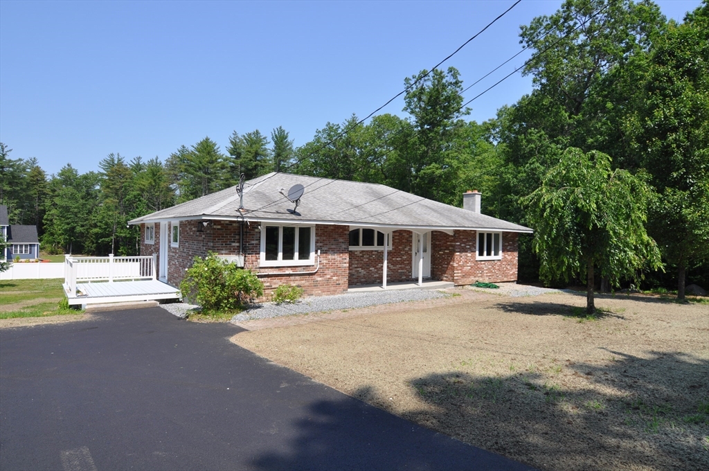 107 Warren Rd