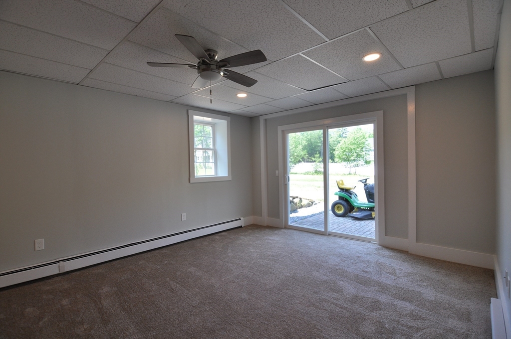 107 Warren Rd