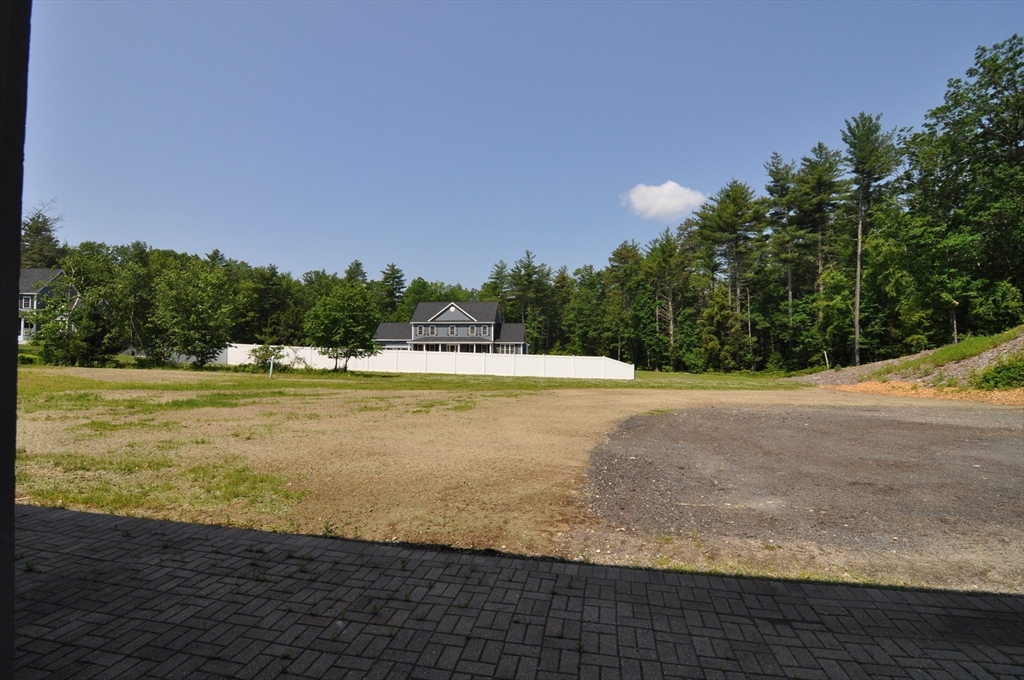 107 Warren Rd