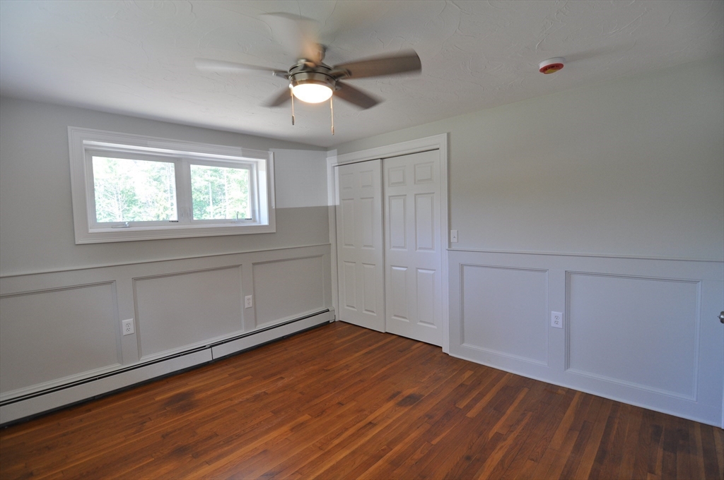 107 Warren Rd