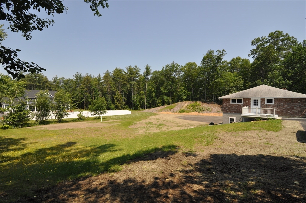 107 Warren Rd