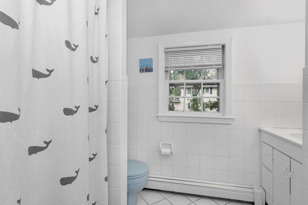 14 Hanson St, Dedham