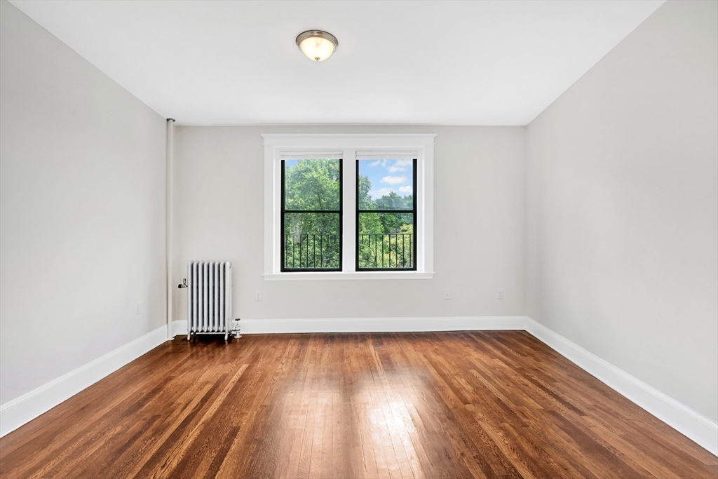 11 Park Dr # 22 Unit: 11-22