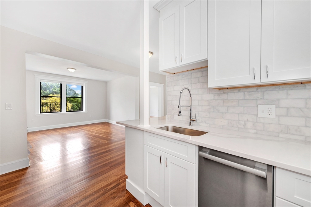 11 Park Dr # 22 Unit: 11-22