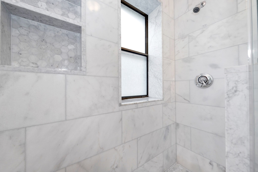 11 Park Dr # 22 Unit: 11-22