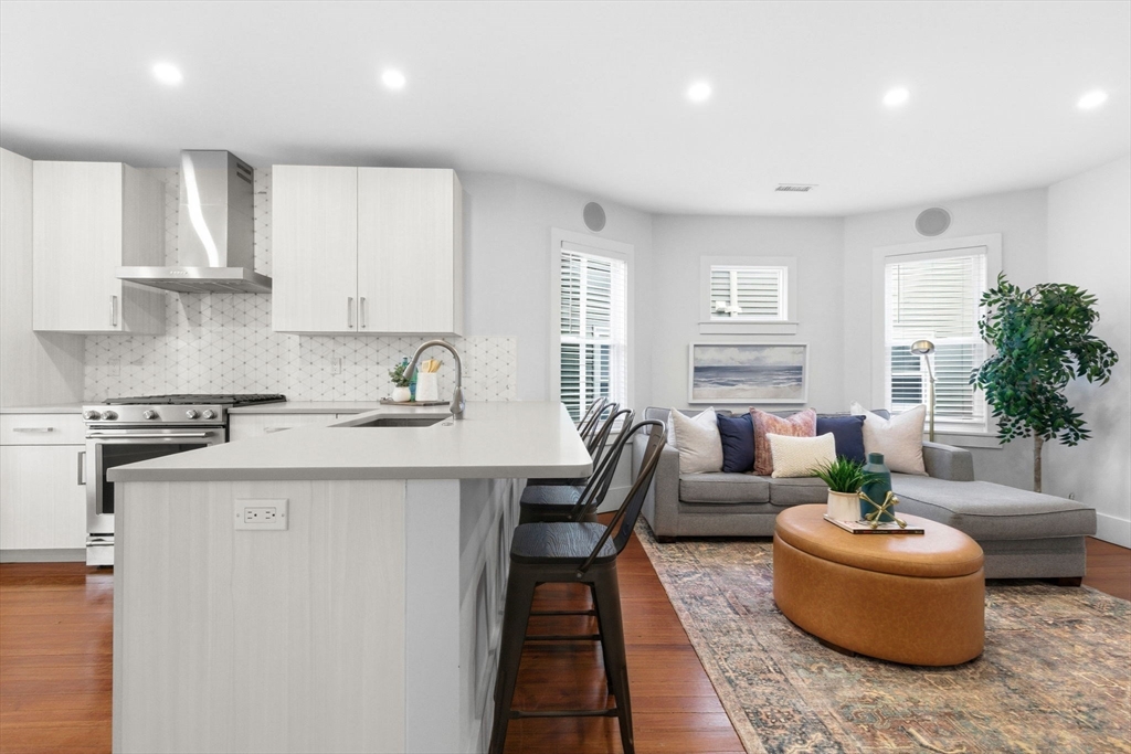 351 Centre St # 2