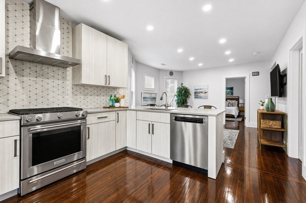 351 Centre St # 2