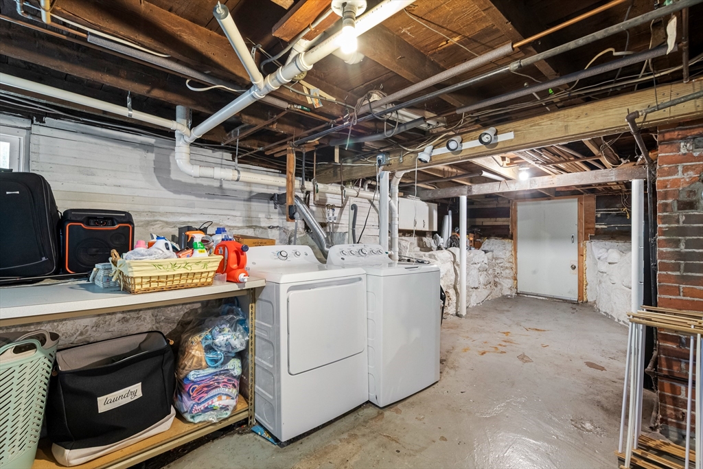 623 Commercial St