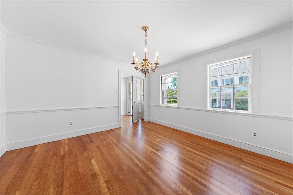 48 Marilyn Rd