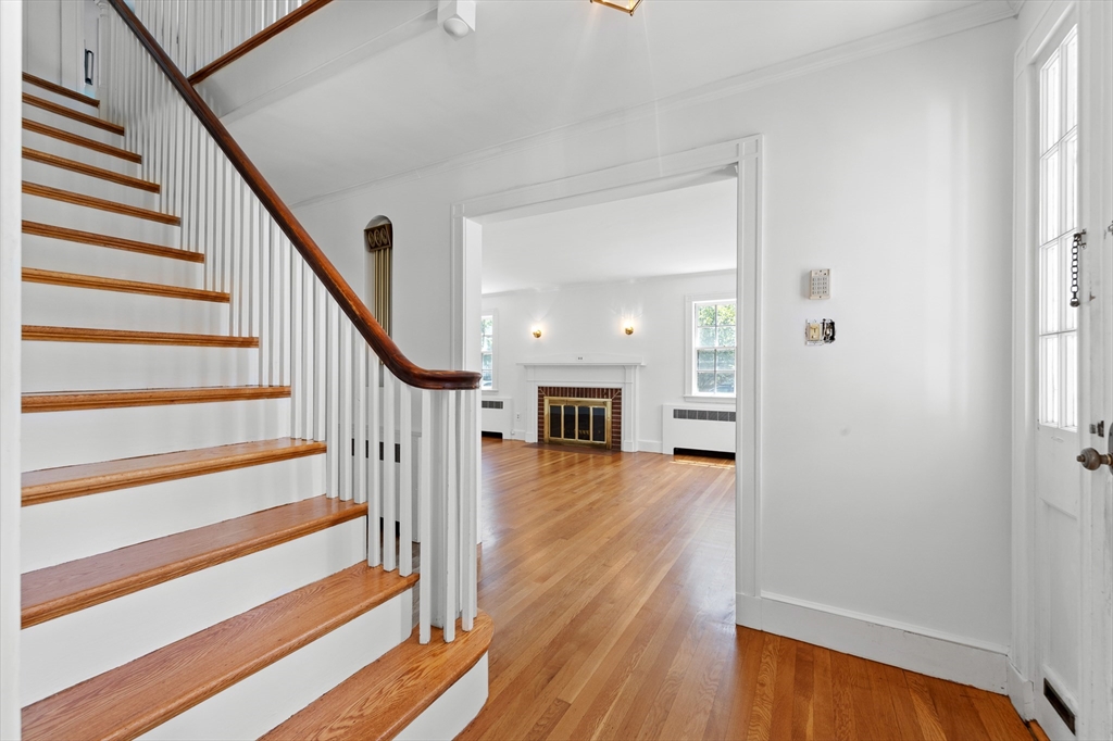 48 Marilyn Rd