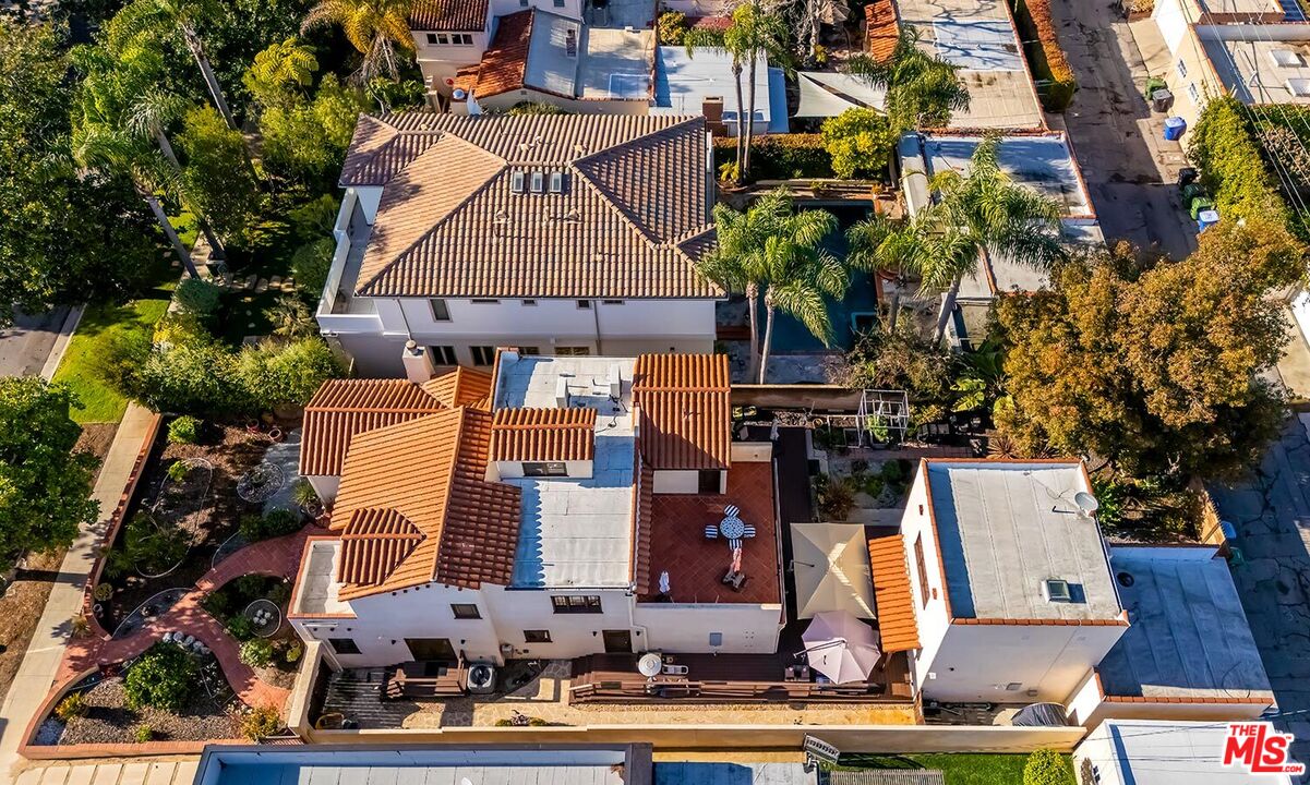 349 Euclid St