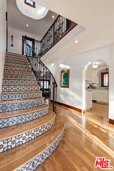 349 Euclid St