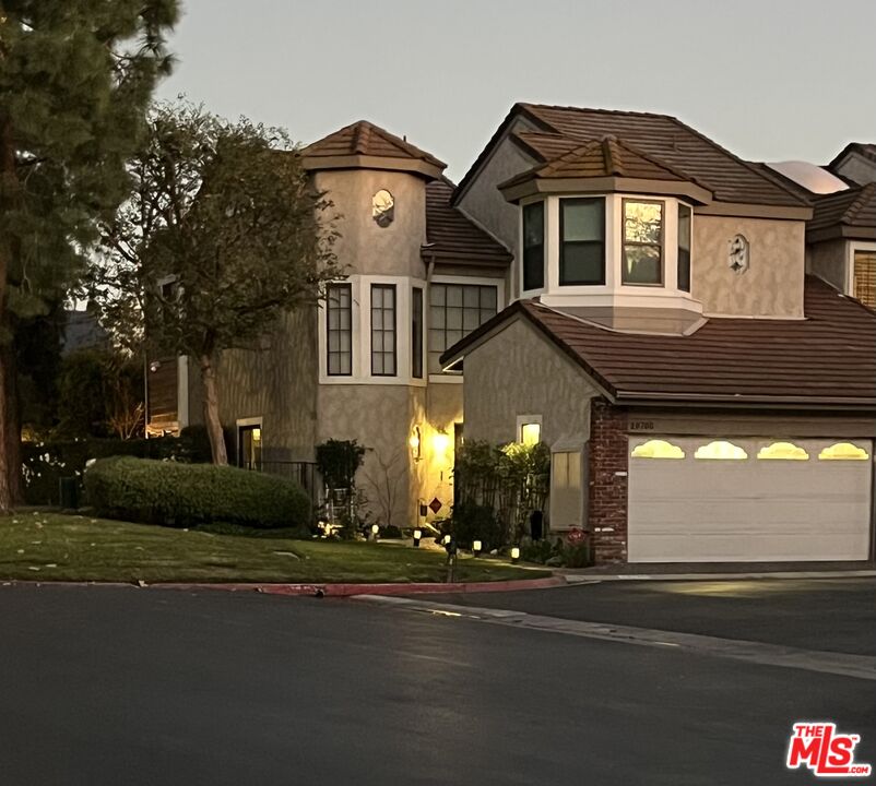 29700 Windsong Ln