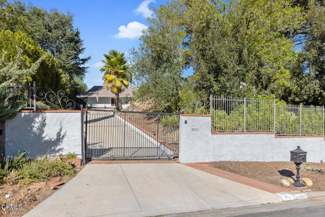 961 Bruce CIR