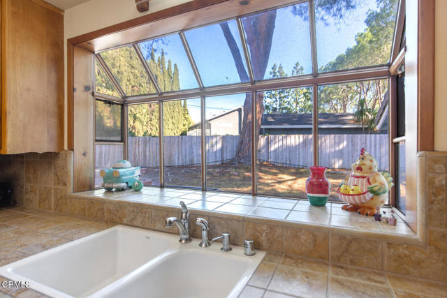 961 Bruce CIR