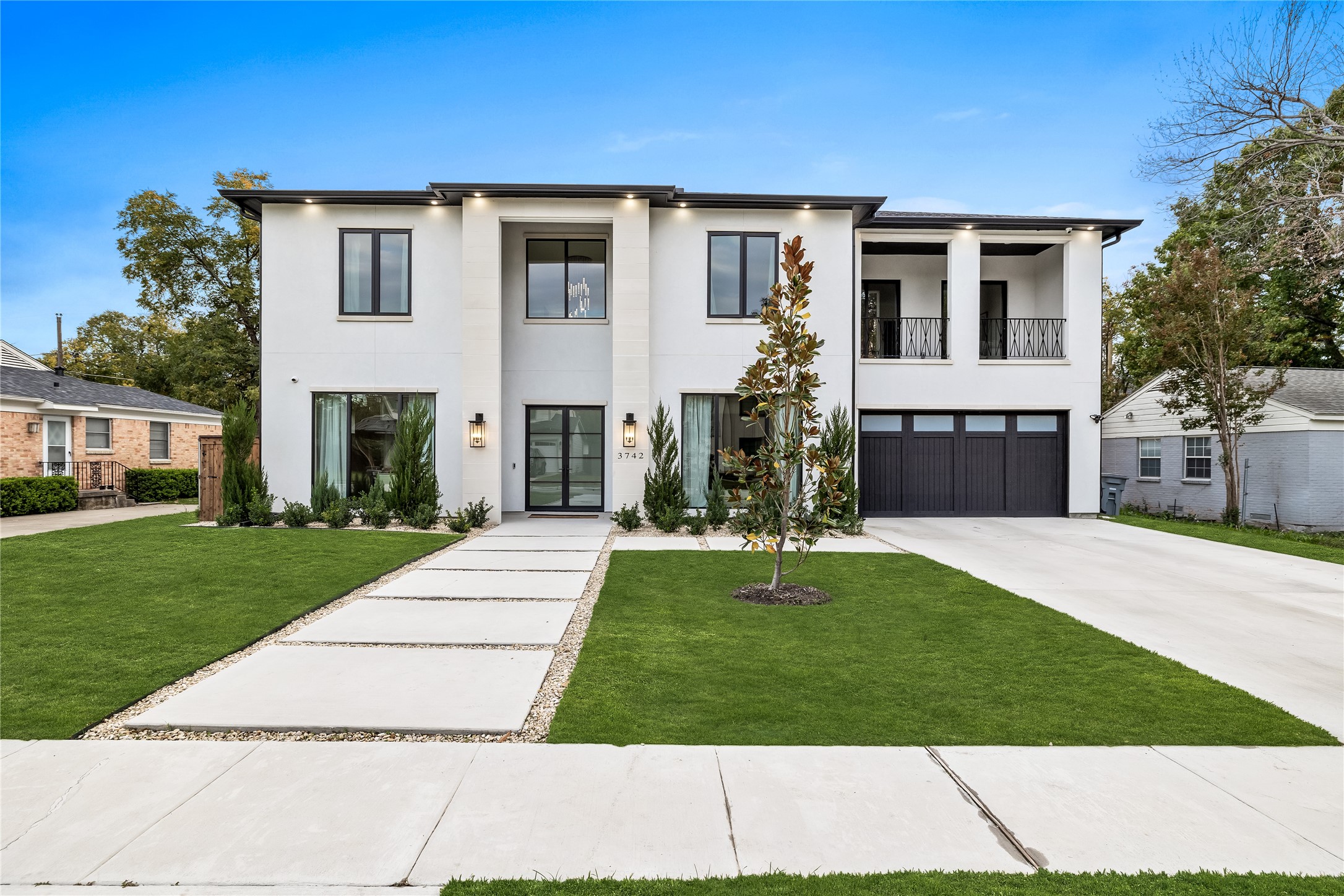 3742 Van Ness Lane