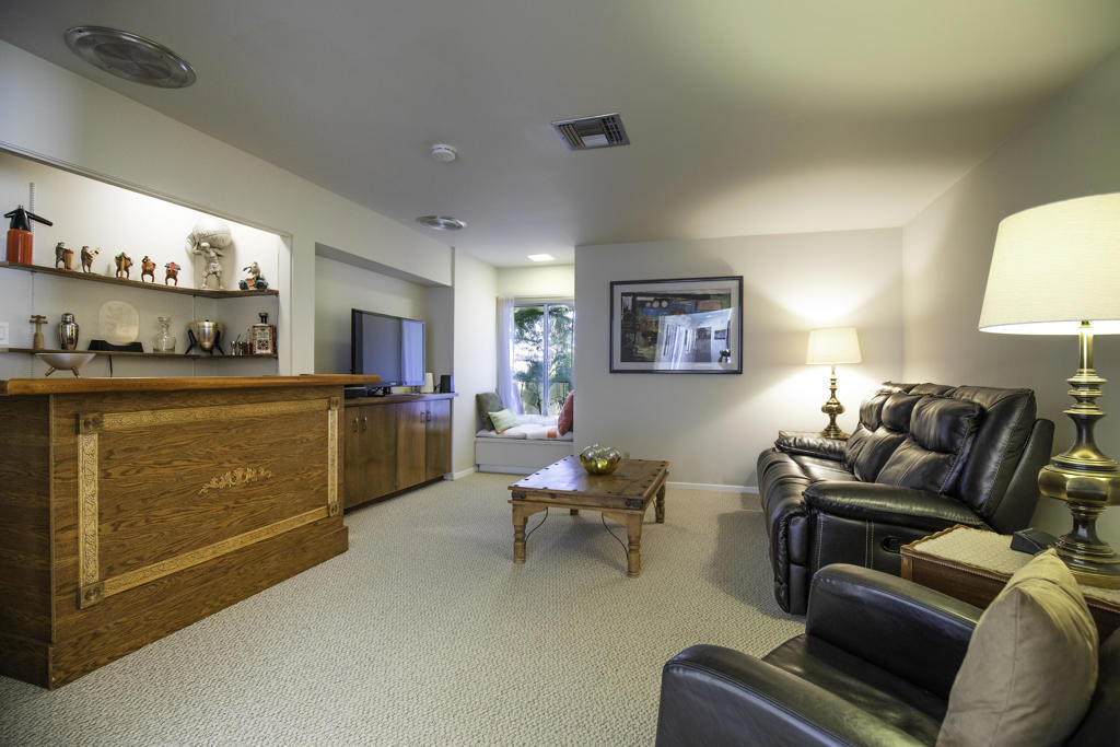 59105 Lincoln Street