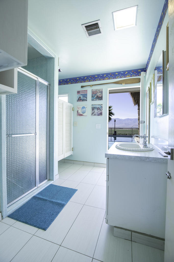 59105 Lincoln Street