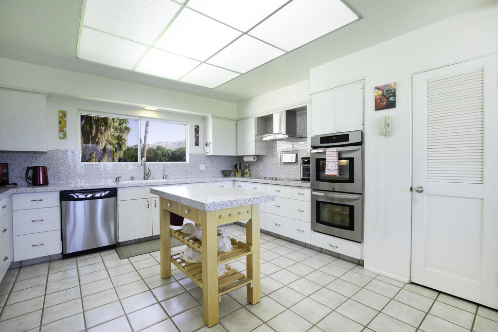 59105 Lincoln Street