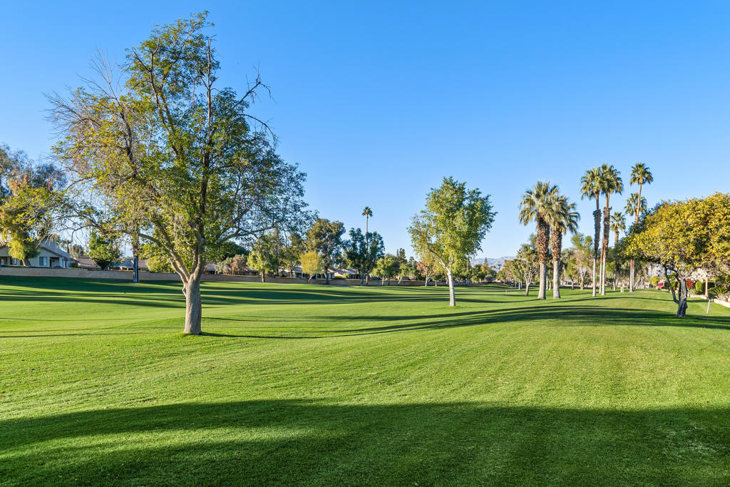 41525 Woodhaven Drive W