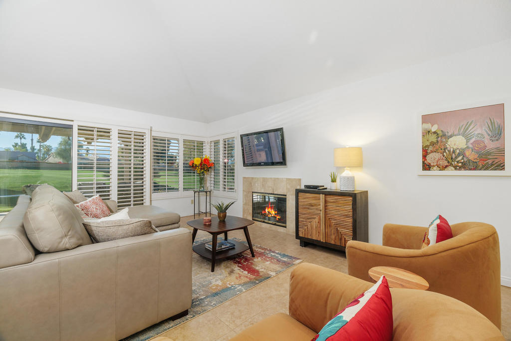 41525 Woodhaven Drive W