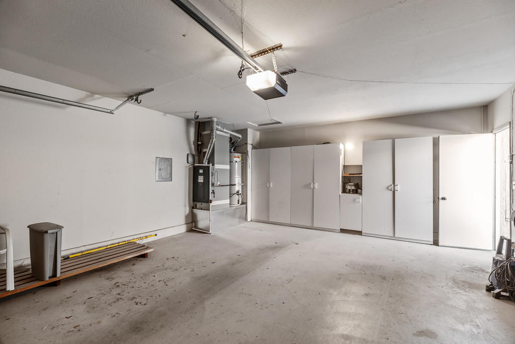 41525 Woodhaven Drive W