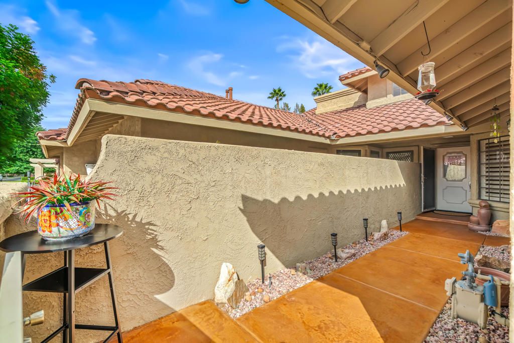 41628 Woodhaven Drive E