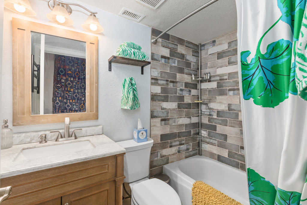 77827 Woodhaven Drive S