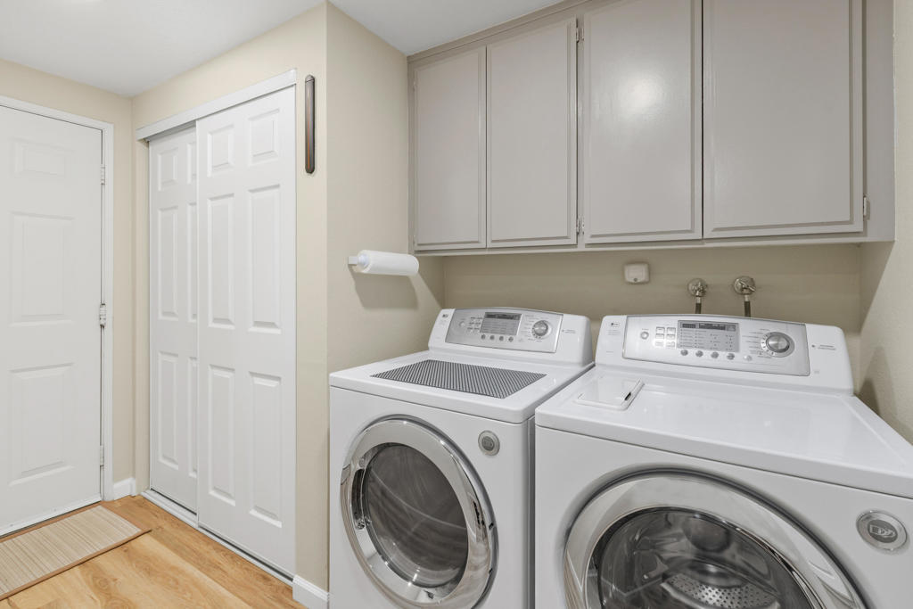 122 S Camino Arroyo S